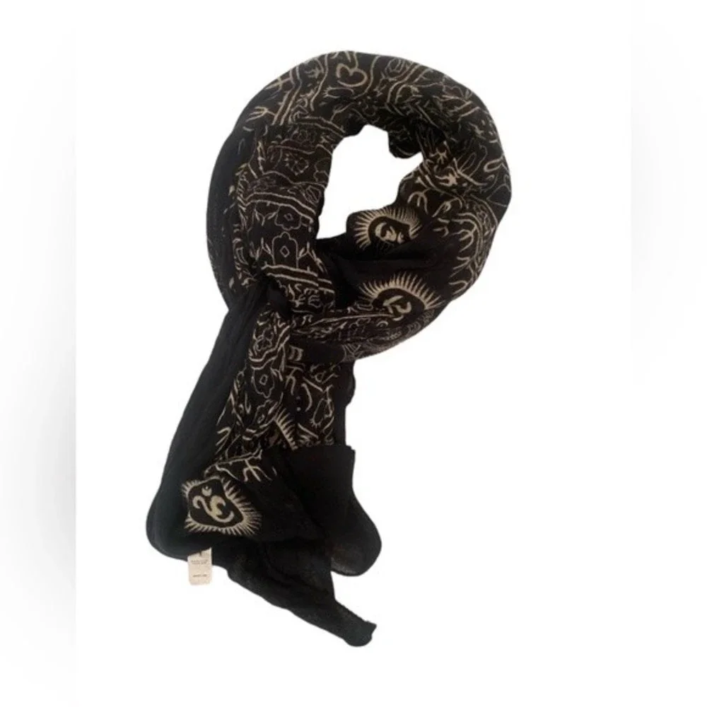 Boho Scarf 100% Rayon Black and White